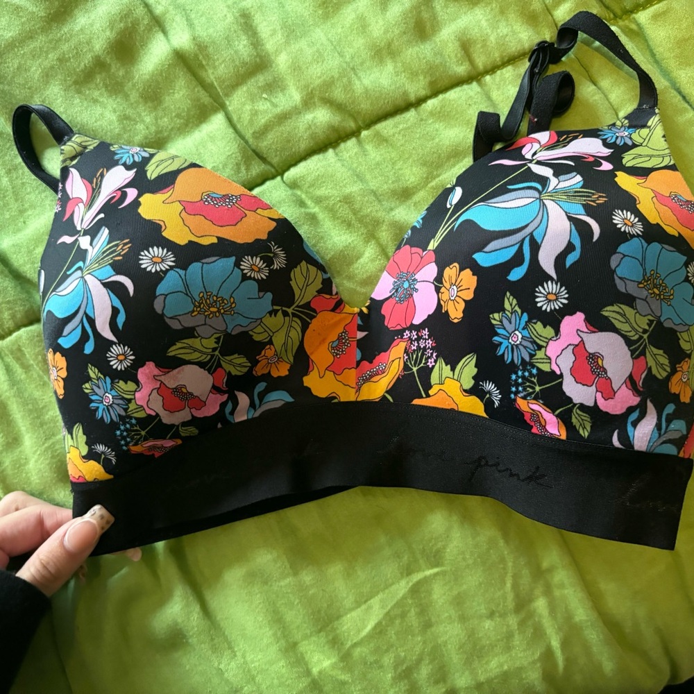 bra duo! pink bra and workout bra